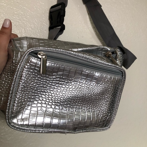 Sojourner Bags Silver Fanny Pack - Picture 3 of 12